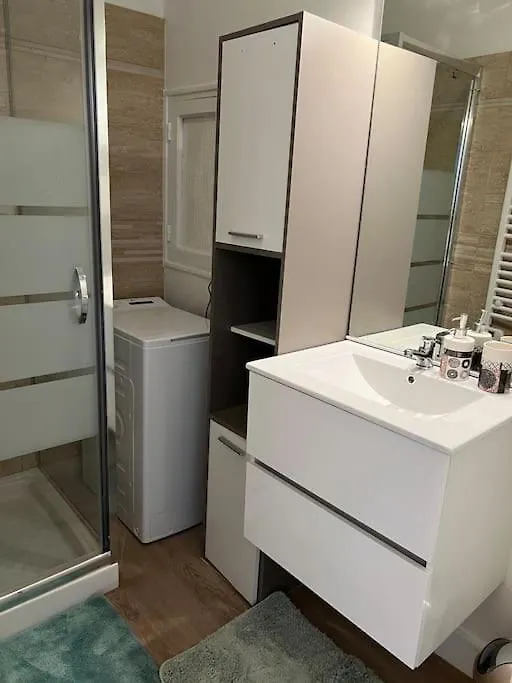 Daire Logement Entier Spacieux/Lumineux/Parking Prive Toulouse Fransa